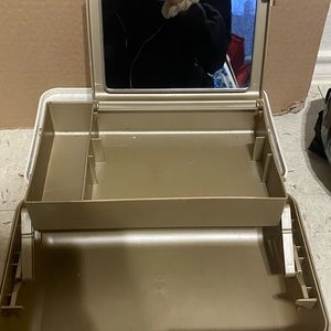 Ultra Beauty Gold Glitter CABOODLES With Mirror Storage